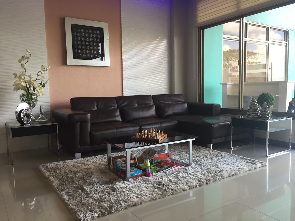 2205 Suites Lucena Exterior foto